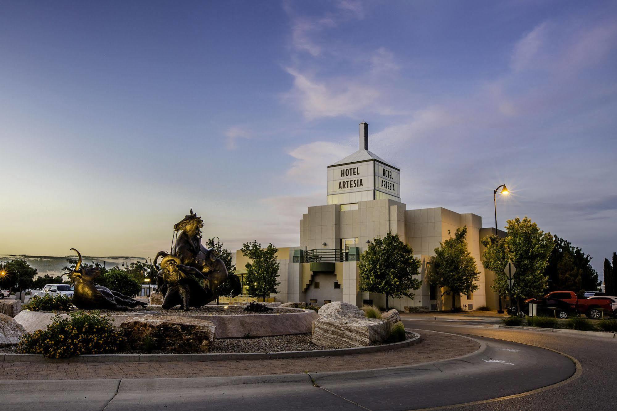 Spark By Hilton Artesia Exterior photo